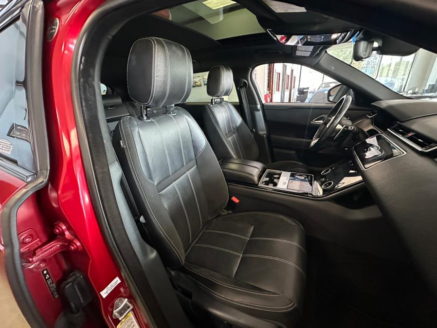 2018 Land Rover Range Rover Velar P250 R-Dynamic SE, available for sale in Inwood, New York | 5 Towns Drive. Inwood, New York 2018 Land Rover Range Rover Velar P250 R-Dynamic SE, available for sale in Inwood, New York | 5 Towns Drive. Inwood, New York
