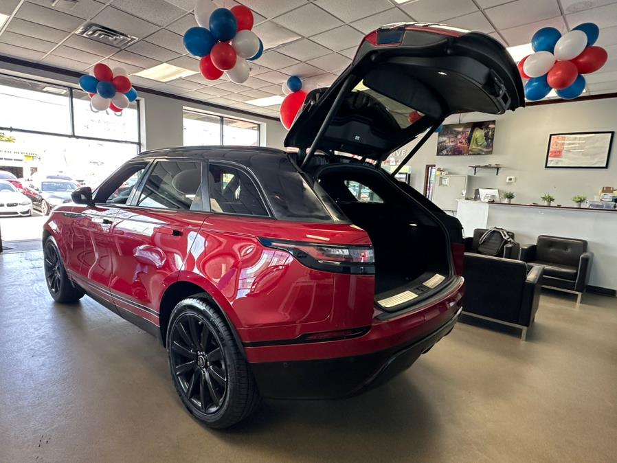 2018 Land Rover Range Rover Velar P250 R-Dynamic SE, available for sale in Inwood, New York | 5 Towns Drive. Inwood, New York 2018 Land Rover Range Rover Velar P250 R-Dynamic SE, available for sale in Inwood, New York | 5 Towns Drive. Inwood, New York