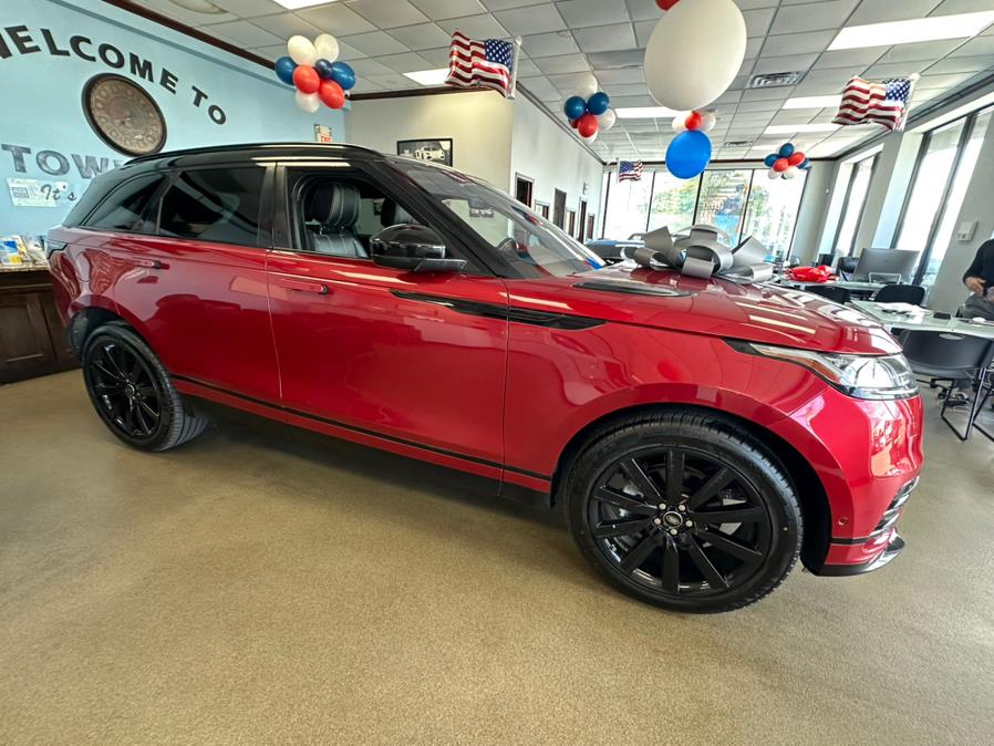 2018 Land Rover Range Rover Velar P250 R-Dynamic SE, available for sale in Inwood, New York | 5 Towns Drive. Inwood, New York 2018 Land Rover Range Rover Velar P250 R-Dynamic SE, available for sale in Inwood, New York | 5 Towns Drive. Inwood, New York