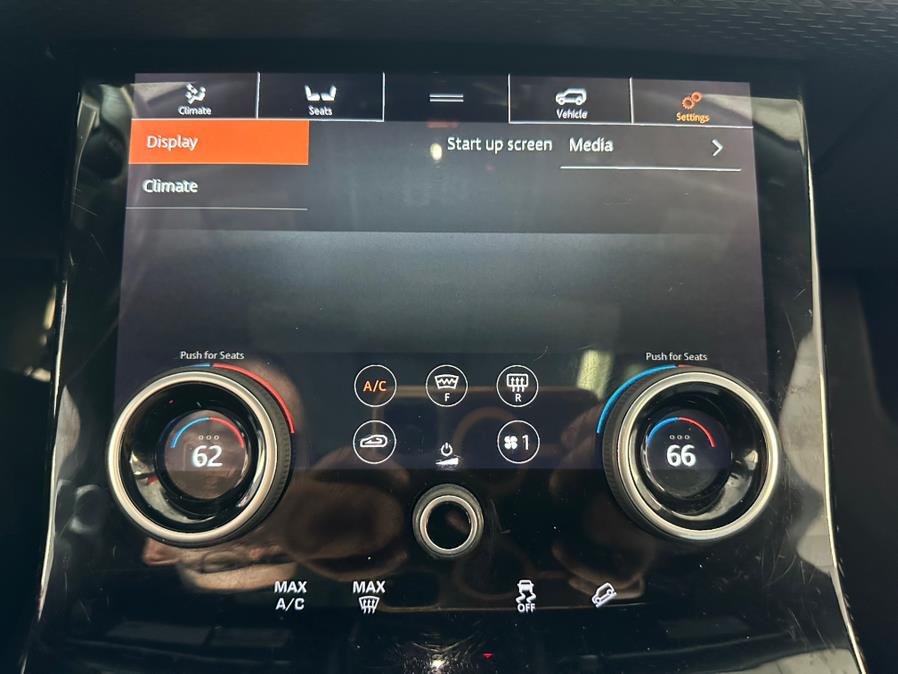 2018 Land Rover Range Rover Velar P250 R-Dynamic SE, available for sale in Inwood, New York | 5 Towns Drive. Inwood, New York 2018 Land Rover Range Rover Velar P250 R-Dynamic SE, available for sale in Inwood, New York | 5 Towns Drive. Inwood, New York