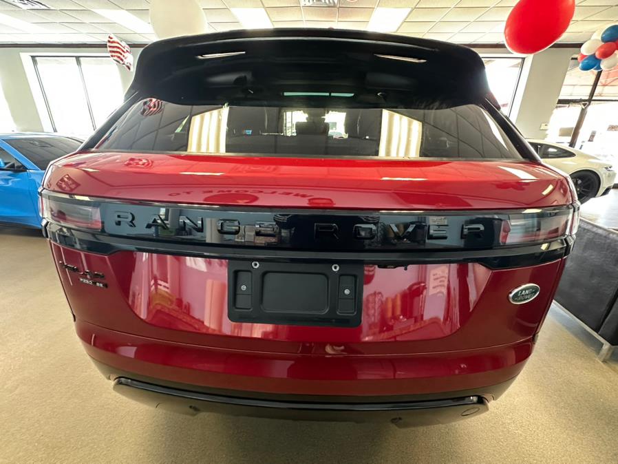 2018 Land Rover Range Rover Velar P250 R-Dynamic SE, available for sale in Inwood, New York | 5 Towns Drive. Inwood, New York 2018 Land Rover Range Rover Velar P250 R-Dynamic SE, available for sale in Inwood, New York | 5 Towns Drive. Inwood, New York