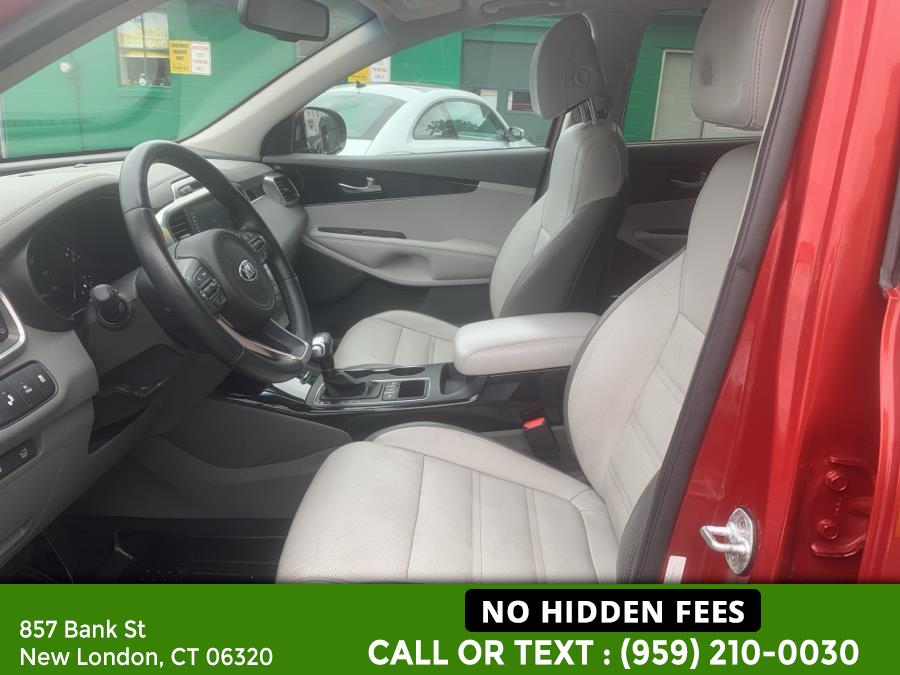 2017 Kia Sorento SX V6 AWD, available for sale in New London, Connecticut | McAvoy Inc dba Town Hill Auto. New London, Connecticut 2017 Kia Sorento SX V6 AWD, available for sale in New London, Connecticut | McAvoy Inc dba Town Hill Auto. New London, Connecticut