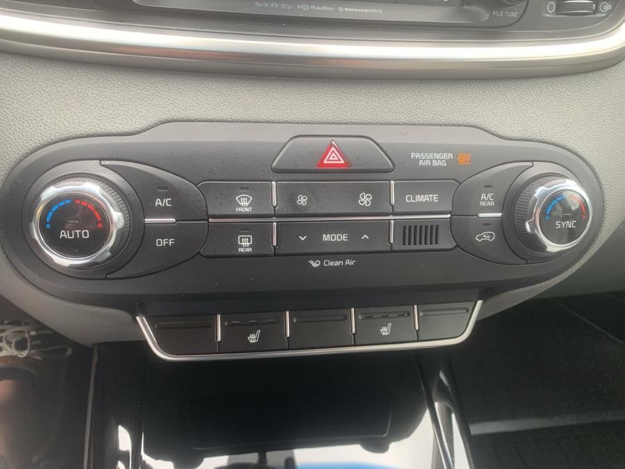 2017 Kia Sorento SX V6 AWD, available for sale in New London, Connecticut | McAvoy Inc dba Town Hill Auto. New London, Connecticut 2017 Kia Sorento SX V6 AWD, available for sale in New London, Connecticut | McAvoy Inc dba Town Hill Auto. New London, Connecticut