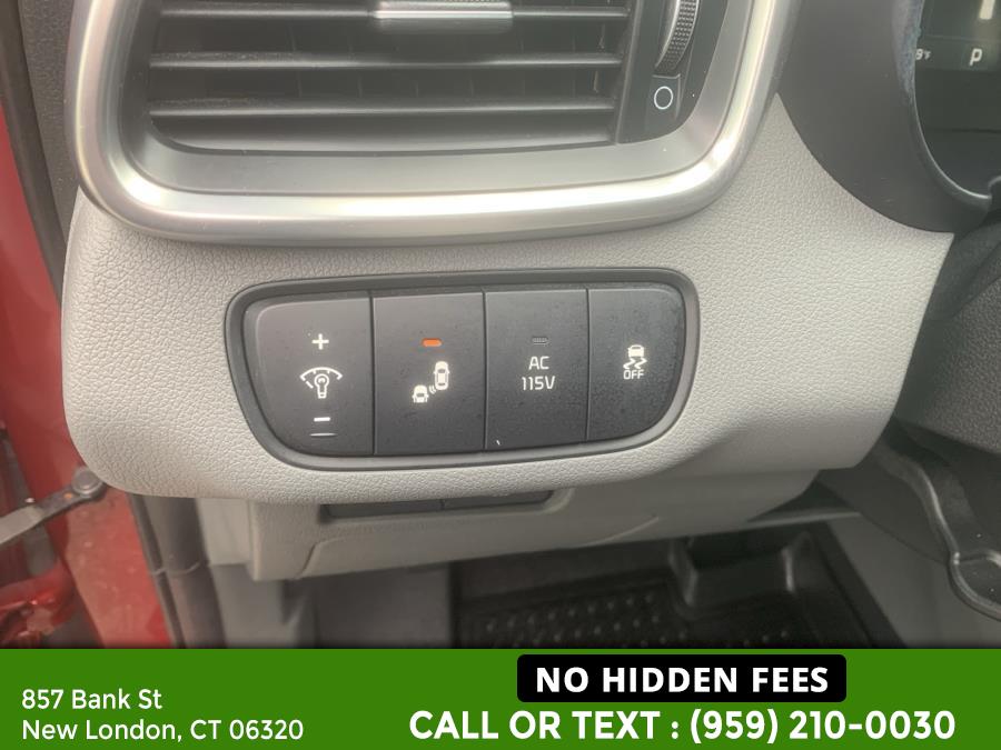 2017 Kia Sorento SX V6 AWD, available for sale in New London, Connecticut | McAvoy Inc dba Town Hill Auto. New London, Connecticut 2017 Kia Sorento SX V6 AWD, available for sale in New London, Connecticut | McAvoy Inc dba Town Hill Auto. New London, Connecticut