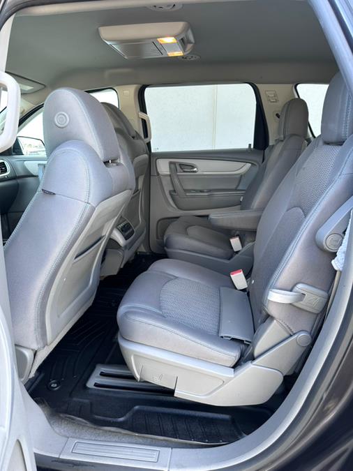 2016 Chevrolet Traverse AWD 4dr LT w/1LT, available for sale in Garfield, New Jersey | Mikes Auto Sales LLC. Garfield, New Jersey 2016 Chevrolet Traverse AWD 4dr LT w/1LT, available for sale in Garfield, New Jersey | Mikes Auto Sales LLC. Garfield, New Jersey