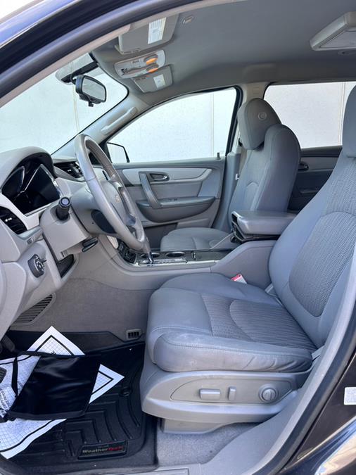 2016 Chevrolet Traverse AWD 4dr LT w/1LT, available for sale in Garfield, New Jersey | Mikes Auto Sales LLC. Garfield, New Jersey 2016 Chevrolet Traverse AWD 4dr LT w/1LT, available for sale in Garfield, New Jersey | Mikes Auto Sales LLC. Garfield, New Jersey