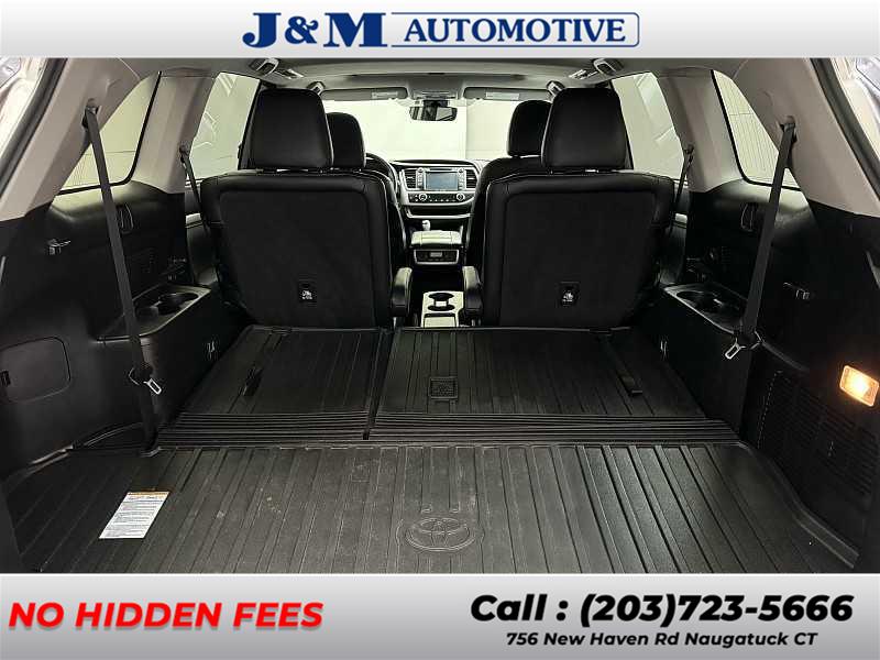 2018 Toyota Highlander XLE, available for sale in Naugatuck, Connecticut | J&M Automotive Sls&Svc LLC. Naugatuck, Connecticut 2018 Toyota Highlander XLE, available for sale in Naugatuck, Connecticut | J&M Automotive Sls&Svc LLC. Naugatuck, Connecticut