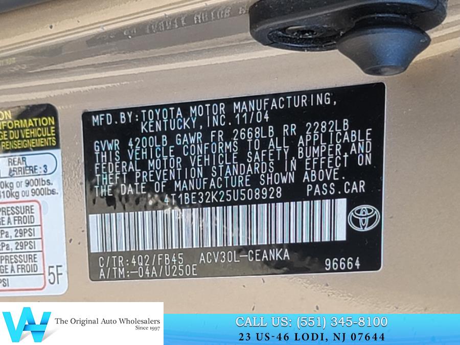 2005 Toyota Camry 4dr Sdn LE Auto (Natl), available for sale in Lodi, New Jersey | AW Auto & Truck Wholesalers, Inc. Lodi, New Jersey 2005 Toyota Camry 4dr Sdn LE Auto (Natl), available for sale in Lodi, New Jersey | AW Auto & Truck Wholesalers, Inc. Lodi, New Jersey