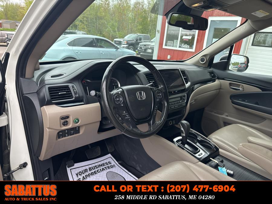 2019 Honda Ridgeline RTL-E AWD, available for sale in Sabattus, Maine | Sabattus Auto and Truck Sales Inc. Sabattus, Maine 2019 Honda Ridgeline RTL-E AWD, available for sale in Sabattus, Maine | Sabattus Auto and Truck Sales Inc. Sabattus, Maine
