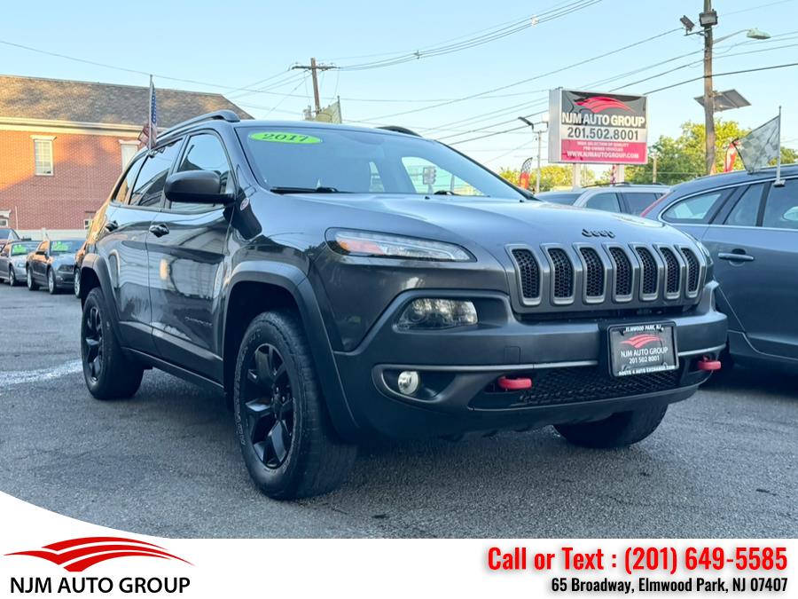 2017 Jeep Cherokee Trailhawk 4x4 *Ltd Avail*, available for sale in Elmwood Park, New Jersey | NJM Auto Group. Elmwood Park, New Jersey