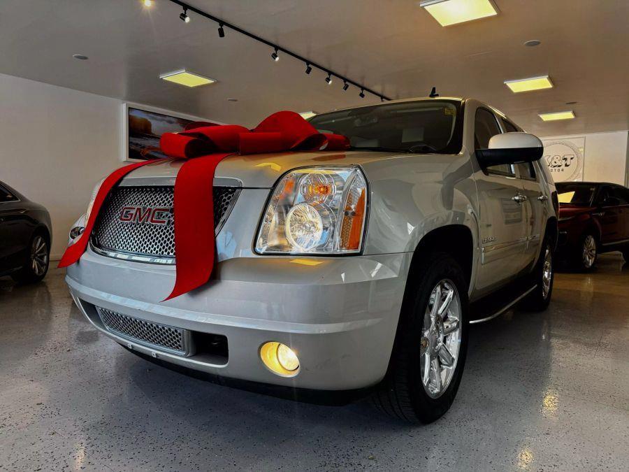 2013 GMC Yukon Denali Sport Utility 4D, available for sale in Santa Ana, California | K&T Motor LLC. Santa Ana, California 2013 GMC Yukon Denali Sport Utility 4D, available for sale in Santa Ana, California | K&T Motor LLC. Santa Ana, California