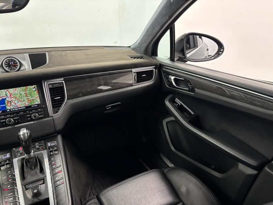 2016 Porsche Macan AWD 4dr Turbo, available for sale in Elizabeth, New Jersey | Dream Auto Group. Elizabeth, New Jersey 2016 Porsche Macan AWD 4dr Turbo, available for sale in Elizabeth, New Jersey | Dream Auto Group. Elizabeth, New Jersey
