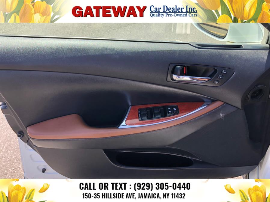 2012 Lexus ES 350 4dr Sdn, available for sale in Hempstead, New York | VIP Auto Credit Express. Hempstead, New York 2012 Lexus ES 350 4dr Sdn, available for sale in Hempstead, New York | VIP Auto Credit Express. Hempstead, New York