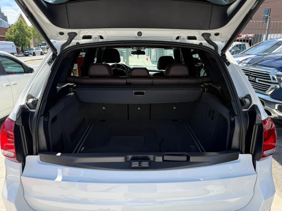 2018 BMW X5 sDrive35i Sports Activity Vehicle, available for sale in Jamaica, New York | Sunrise Autoland. Jamaica, New York 2018 BMW X5 sDrive35i Sports Activity Vehicle, available for sale in Jamaica, New York | Sunrise Autoland. Jamaica, New York