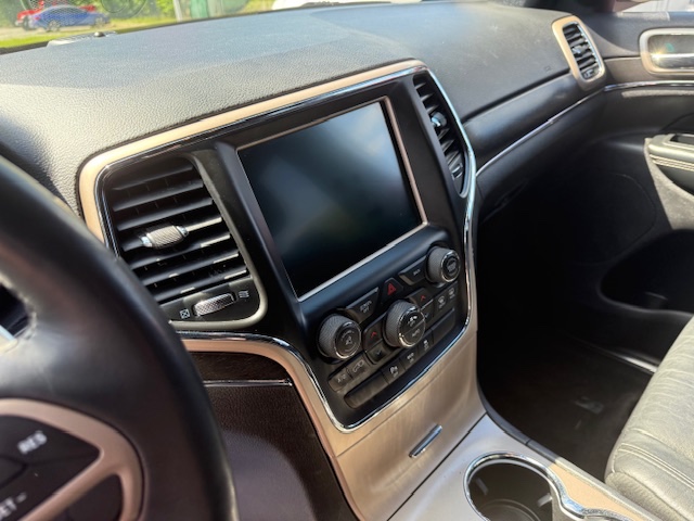 2015 Jeep Grand Cherokee 4WD 4dr Limited, available for sale in Huntington Station, New York | Huntington Auto Mall. Huntington Station, New York 2015 Jeep Grand Cherokee 4WD 4dr Limited, available for sale in Huntington Station, New York | Huntington Auto Mall. Huntington Station, New York