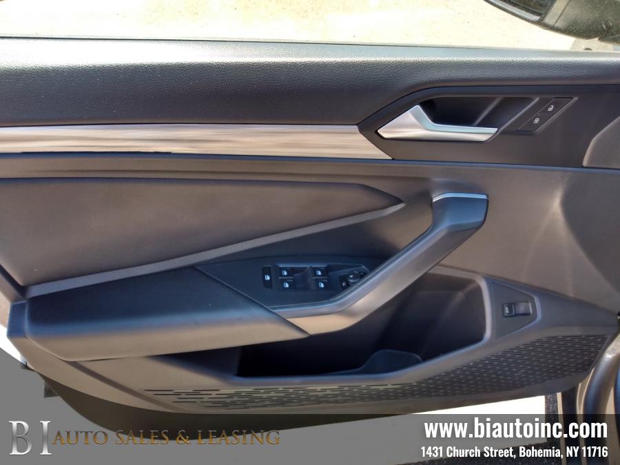 2019 Volkswagen Jetta SEL Auto w/SULEV, available for sale in Bohemia, New York | B I Auto Sales. Bohemia, New York 2019 Volkswagen Jetta SEL Auto w/SULEV, available for sale in Bohemia, New York | B I Auto Sales. Bohemia, New York