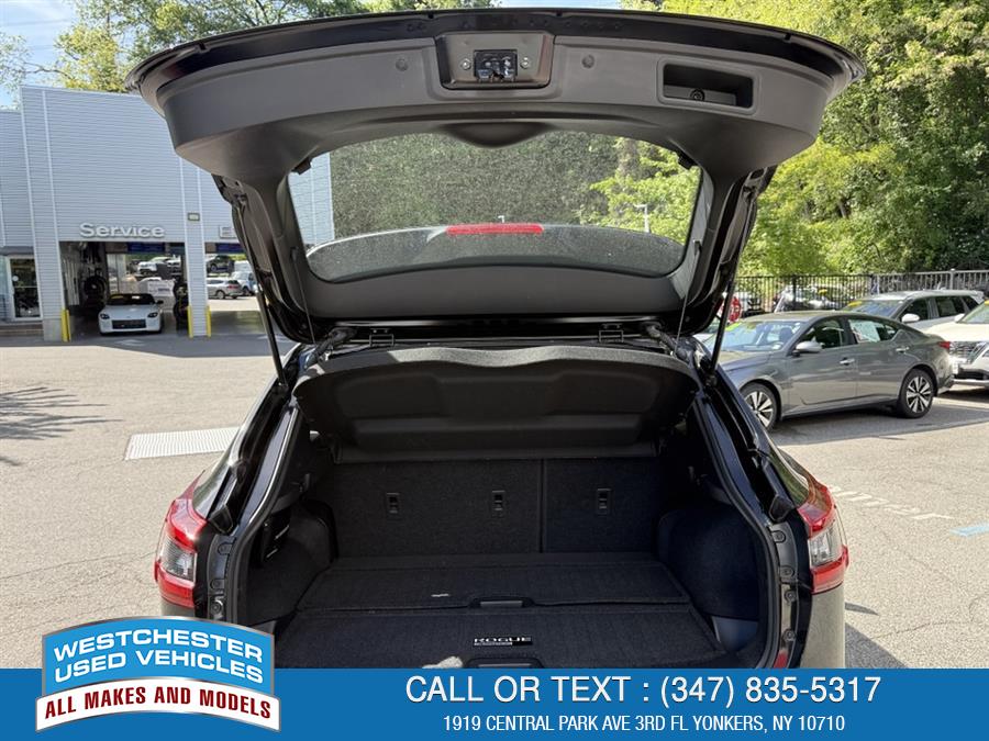 2022 Nissan Rogue Sport SV, available for sale in Yonkers, New York | Apex Westchester Used Vehicles. Yonkers, New York 2022 Nissan Rogue Sport SV, available for sale in Yonkers, New York | Apex Westchester Used Vehicles. Yonkers, New York