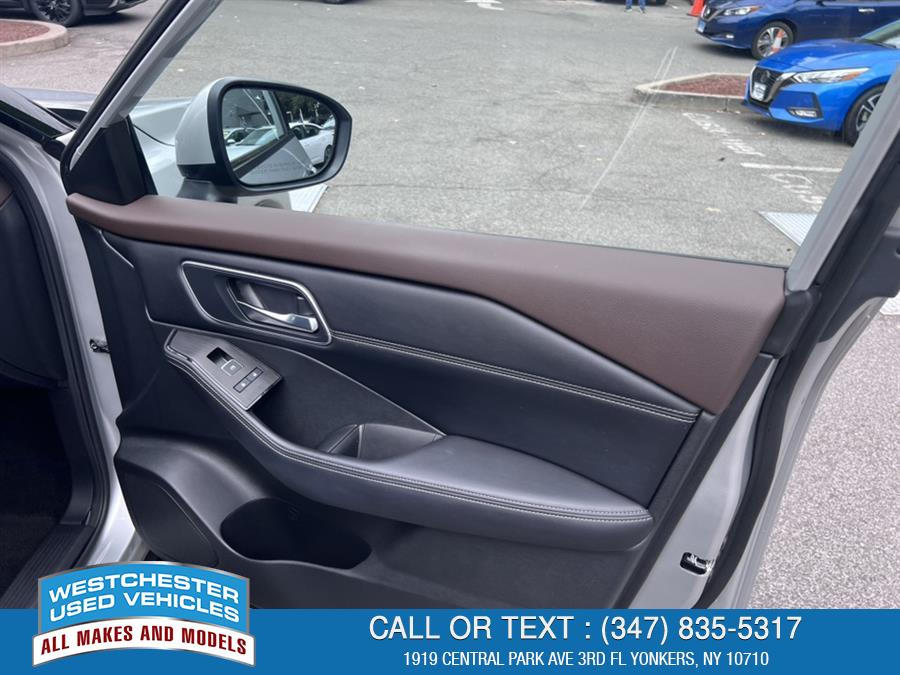2022 Nissan Rogue Platinum, available for sale in Yonkers, New York | Apex Westchester Used Vehicles. Yonkers, New York 2022 Nissan Rogue Platinum, available for sale in Yonkers, New York | Apex Westchester Used Vehicles. Yonkers, New York