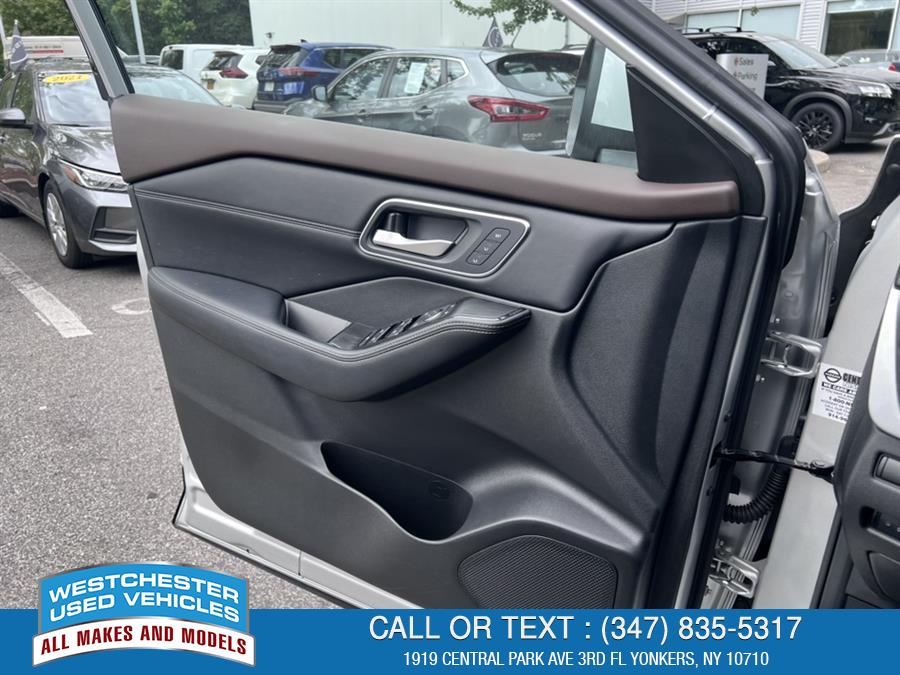 2022 Nissan Rogue Platinum, available for sale in Yonkers, New York | Apex Westchester Used Vehicles. Yonkers, New York 2022 Nissan Rogue Platinum, available for sale in Yonkers, New York | Apex Westchester Used Vehicles. Yonkers, New York