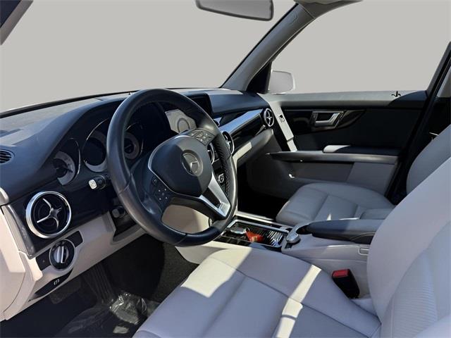 2014 Mercedes-benz Glk GLK 250, available for sale in Stratford, Connecticut | Wiz Leasing Inc. Stratford, Connecticut 2014 Mercedes-benz Glk GLK 250, available for sale in Stratford, Connecticut | Wiz Leasing Inc. Stratford, Connecticut