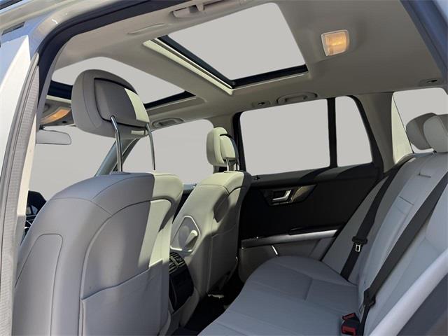2014 Mercedes-benz Glk GLK 250, available for sale in Stratford, Connecticut | Wiz Leasing Inc. Stratford, Connecticut 2014 Mercedes-benz Glk GLK 250, available for sale in Stratford, Connecticut | Wiz Leasing Inc. Stratford, Connecticut