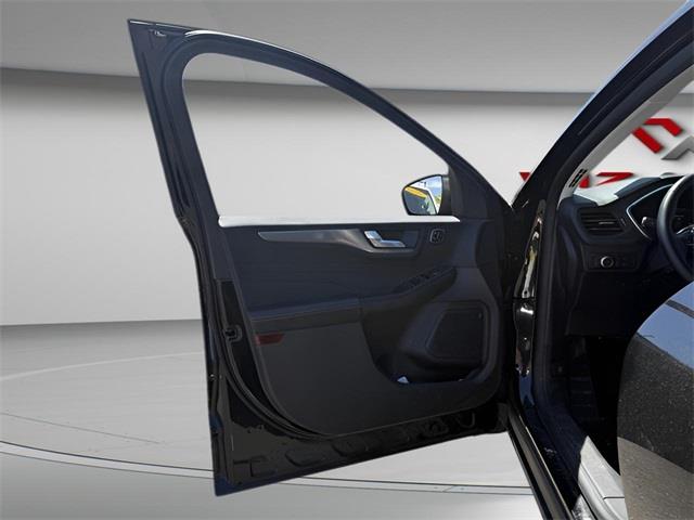 2022 Ford Escape Titanium, available for sale in Stratford, Connecticut | Wiz Leasing Inc. Stratford, Connecticut 2022 Ford Escape Titanium, available for sale in Stratford, Connecticut | Wiz Leasing Inc. Stratford, Connecticut