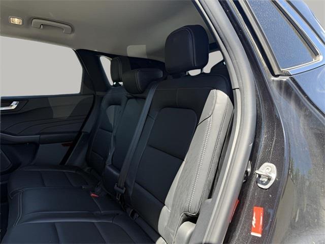 2022 Ford Escape Titanium, available for sale in Stratford, Connecticut | Wiz Leasing Inc. Stratford, Connecticut 2022 Ford Escape Titanium, available for sale in Stratford, Connecticut | Wiz Leasing Inc. Stratford, Connecticut