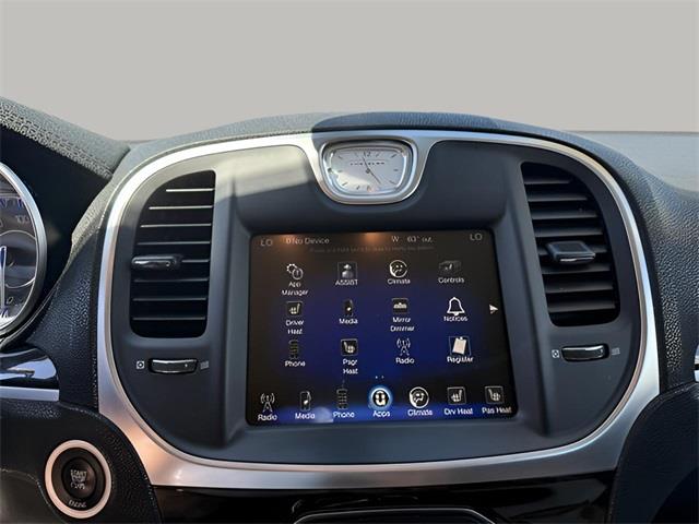 2016 Chrysler 300 Limited, available for sale in Stratford, Connecticut | Wiz Leasing Inc. Stratford, Connecticut 2016 Chrysler 300 Limited, available for sale in Stratford, Connecticut | Wiz Leasing Inc. Stratford, Connecticut