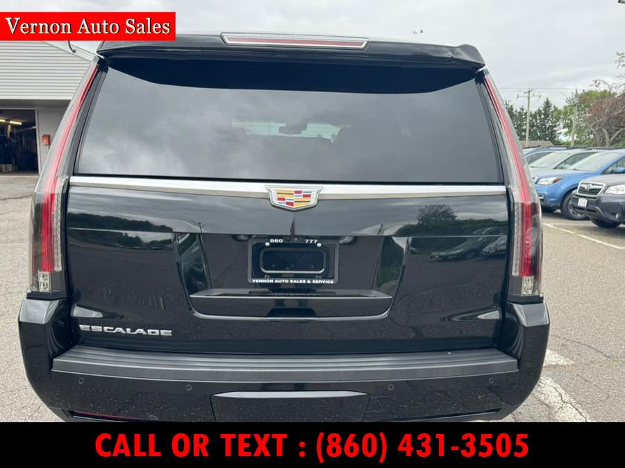 2019 Cadillac Escalade 4WD 4dr Luxury, available for sale in Manchester, Connecticut | Vernon Auto Sale & Service. Manchester, Connecticut 2019 Cadillac Escalade 4WD 4dr Luxury, available for sale in Manchester, Connecticut | Vernon Auto Sale & Service. Manchester, Connecticut