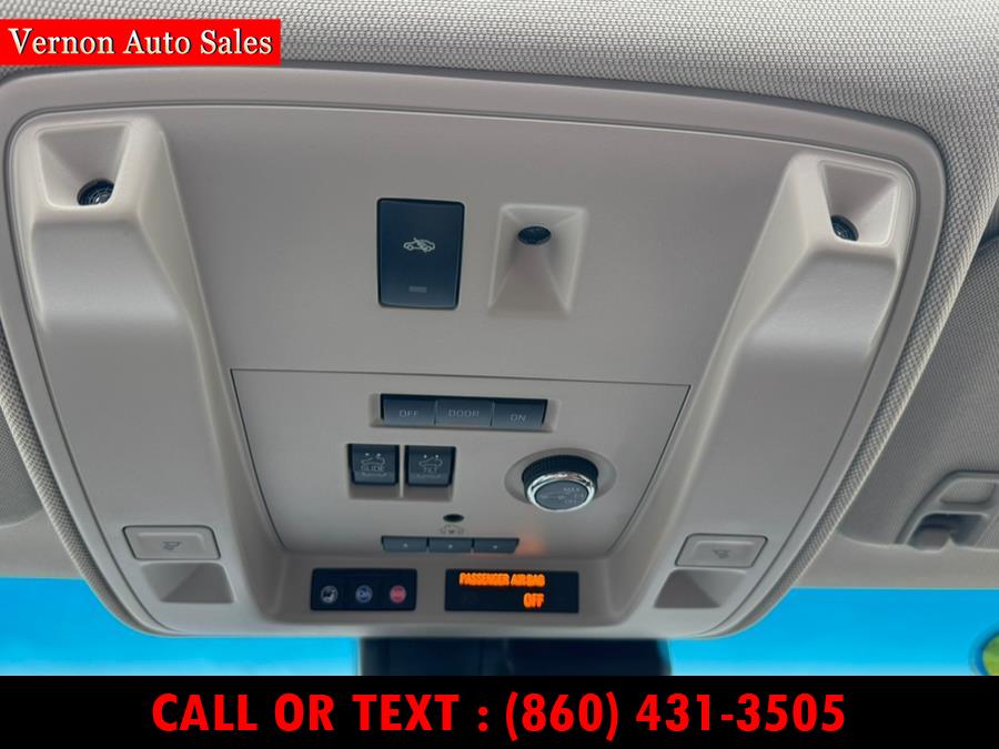 2019 Cadillac Escalade 4WD 4dr Luxury, available for sale in Manchester, Connecticut | Vernon Auto Sale & Service. Manchester, Connecticut 2019 Cadillac Escalade 4WD 4dr Luxury, available for sale in Manchester, Connecticut | Vernon Auto Sale & Service. Manchester, Connecticut
