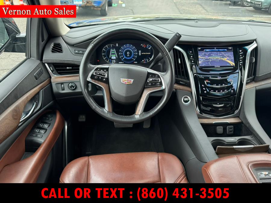 2019 Cadillac Escalade 4WD 4dr Luxury, available for sale in Manchester, Connecticut | Vernon Auto Sale & Service. Manchester, Connecticut 2019 Cadillac Escalade 4WD 4dr Luxury, available for sale in Manchester, Connecticut | Vernon Auto Sale & Service. Manchester, Connecticut