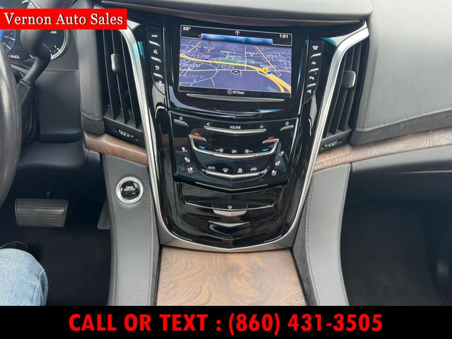 2019 Cadillac Escalade 4WD 4dr Luxury, available for sale in Manchester, Connecticut | Vernon Auto Sale & Service. Manchester, Connecticut 2019 Cadillac Escalade 4WD 4dr Luxury, available for sale in Manchester, Connecticut | Vernon Auto Sale & Service. Manchester, Connecticut