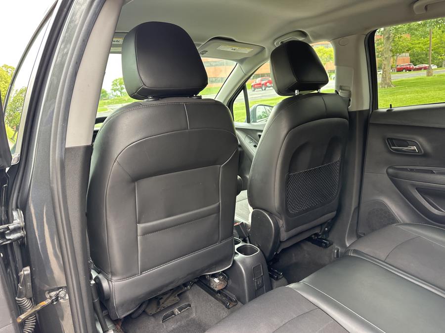 2020 Chevrolet Trax FWD 4dr LT, available for sale in Beavercreek, Ohio | Wholesale Direct Motors. Beavercreek, Ohio 2020 Chevrolet Trax FWD 4dr LT, available for sale in Beavercreek, Ohio | Wholesale Direct Motors. Beavercreek, Ohio