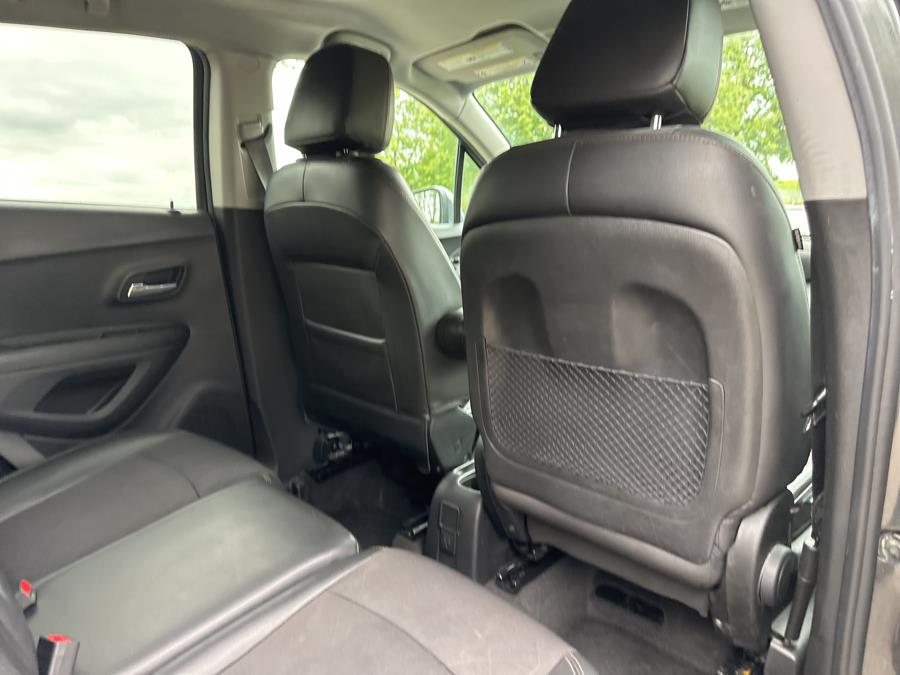 2020 Chevrolet Trax FWD 4dr LT, available for sale in Beavercreek, Ohio | Wholesale Direct Motors. Beavercreek, Ohio 2020 Chevrolet Trax FWD 4dr LT, available for sale in Beavercreek, Ohio | Wholesale Direct Motors. Beavercreek, Ohio