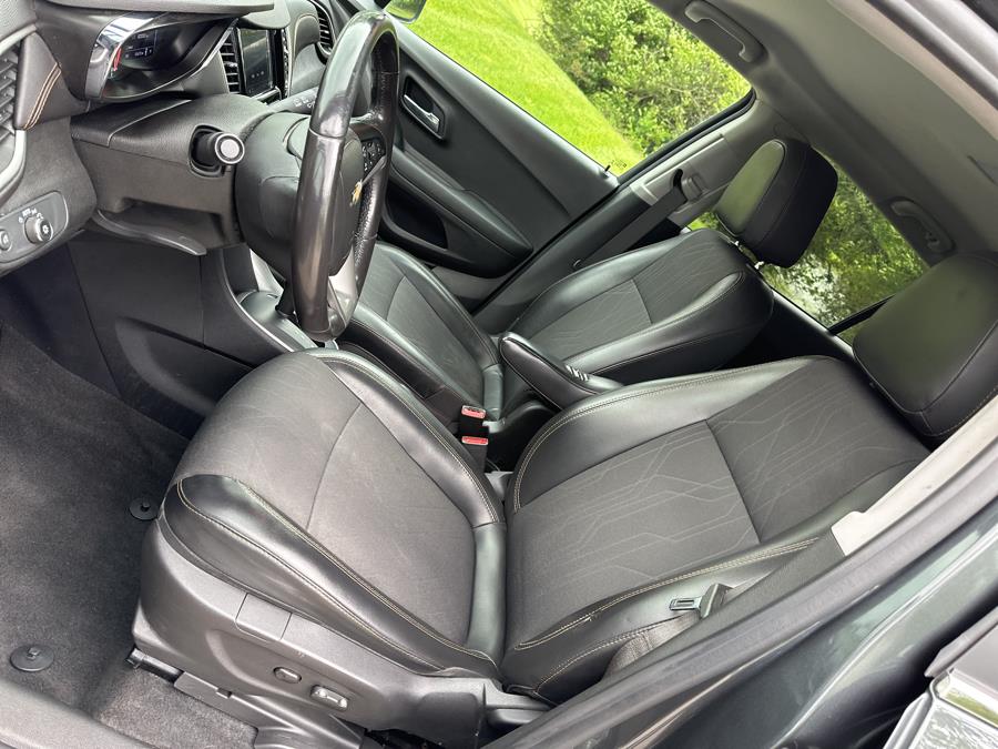 2020 Chevrolet Trax FWD 4dr LT, available for sale in Beavercreek, Ohio | Wholesale Direct Motors. Beavercreek, Ohio 2020 Chevrolet Trax FWD 4dr LT, available for sale in Beavercreek, Ohio | Wholesale Direct Motors. Beavercreek, Ohio