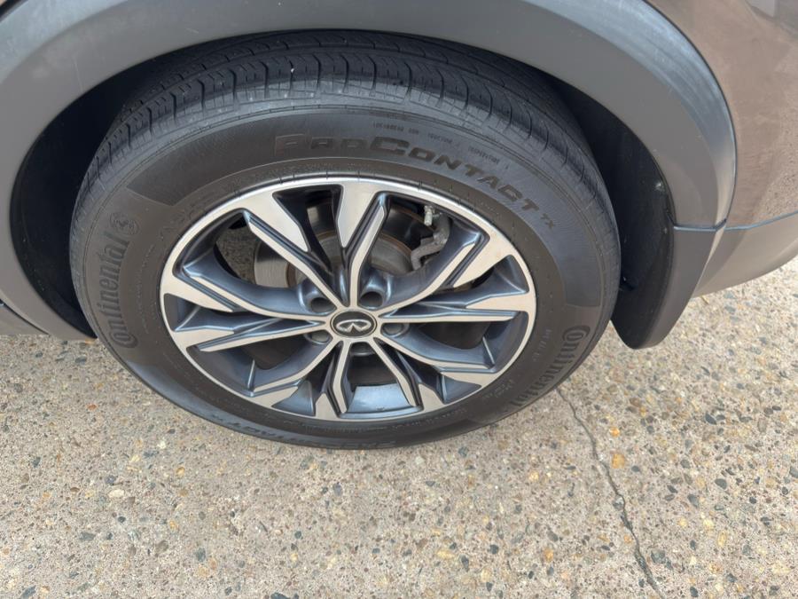 2018 INFINITI QX30 Premium AWD, available for sale in Manchester, Connecticut | Carsonmain LLC. Manchester, Connecticut 2018 INFINITI QX30 Premium AWD, available for sale in Manchester, Connecticut | Carsonmain LLC. Manchester, Connecticut