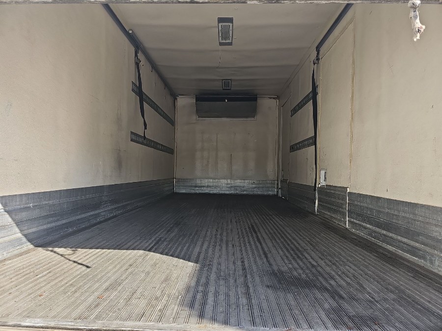 2016 Isuzu NRR 18FT THERMO KING T-680R + 19500LB GVW + NO CDL, available for sale in South Amboy, New Jersey | NJ Truck Spot. South Amboy, New Jersey 2016 Isuzu NRR 18FT THERMO KING T-680R + 19500LB GVW + NO CDL, available for sale in South Amboy, New Jersey | NJ Truck Spot. South Amboy, New Jersey