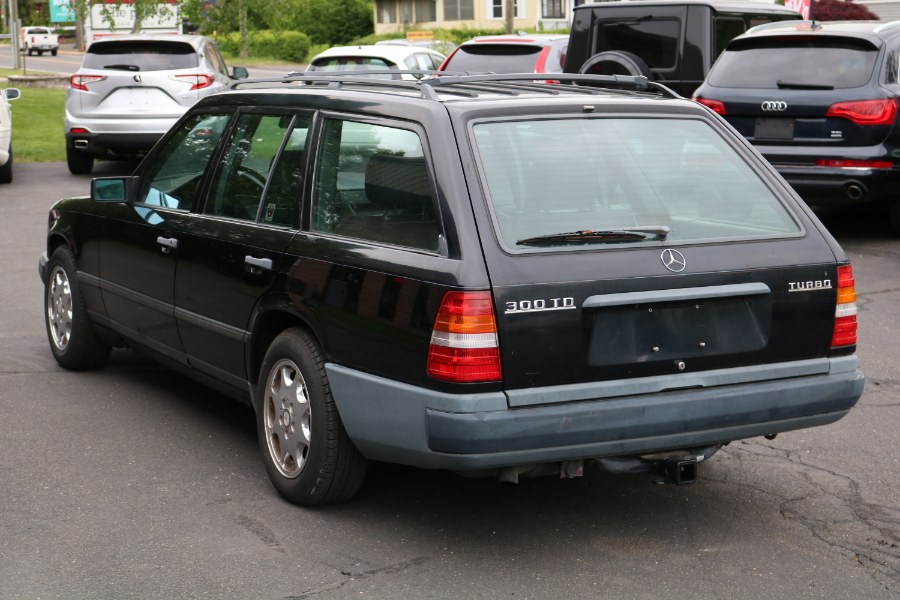 1987 Mercedes-Benz 300 Series 4dr Wagon 300TD Auto, available for sale in Bristol, Connecticut | Dealmax Motors LLC. Bristol, Connecticut 1987 Mercedes-Benz 300 Series 4dr Wagon 300TD Auto, available for sale in Bristol, Connecticut | Dealmax Motors LLC. Bristol, Connecticut