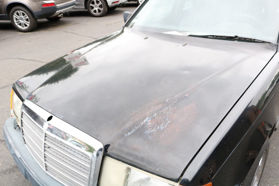 1987 Mercedes-Benz 300 Series 4dr Wagon 300TD Auto, available for sale in Bristol, Connecticut | Dealmax Motors LLC. Bristol, Connecticut 1987 Mercedes-Benz 300 Series 4dr Wagon 300TD Auto, available for sale in Bristol, Connecticut | Dealmax Motors LLC. Bristol, Connecticut