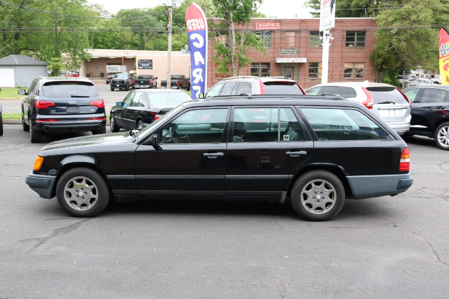 1987 Mercedes-Benz 300 Series 4dr Wagon 300TD Auto, available for sale in Bristol, Connecticut | Dealmax Motors LLC. Bristol, Connecticut 1987 Mercedes-Benz 300 Series 4dr Wagon 300TD Auto, available for sale in Bristol, Connecticut | Dealmax Motors LLC. Bristol, Connecticut