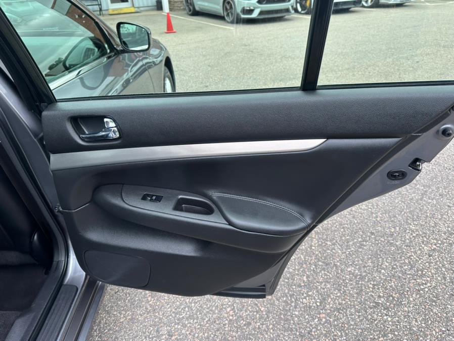 2013 INFINITI G37 Sedan 4dr x AWD, available for sale in South Windsor, Connecticut | Mike And Tony Auto Sales, Inc. South Windsor, Connecticut 2013 INFINITI G37 Sedan 4dr x AWD, available for sale in South Windsor, Connecticut | Mike And Tony Auto Sales, Inc. South Windsor, Connecticut