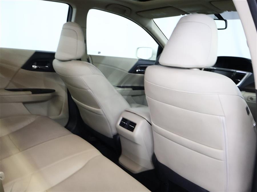 2017 Honda Accord EXL, available for sale in Paterson, New Jersey | Fast Track Motors. Paterson, New Jersey 2017 Honda Accord EXL, available for sale in Paterson, New Jersey | Fast Track Motors. Paterson, New Jersey