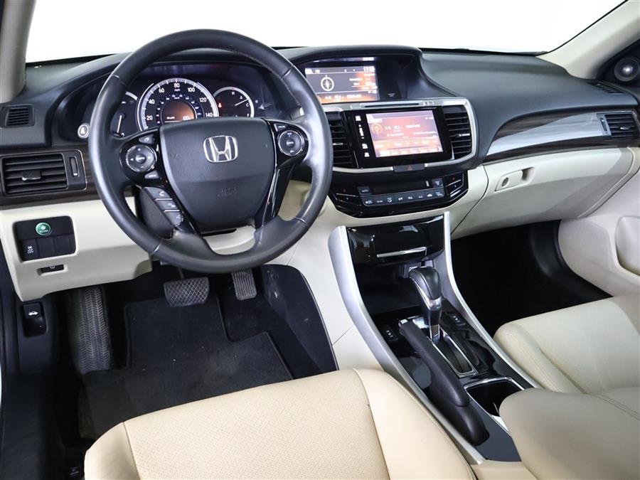 2017 Honda Accord EXL, available for sale in Paterson, New Jersey | Fast Track Motors. Paterson, New Jersey 2017 Honda Accord EXL, available for sale in Paterson, New Jersey | Fast Track Motors. Paterson, New Jersey