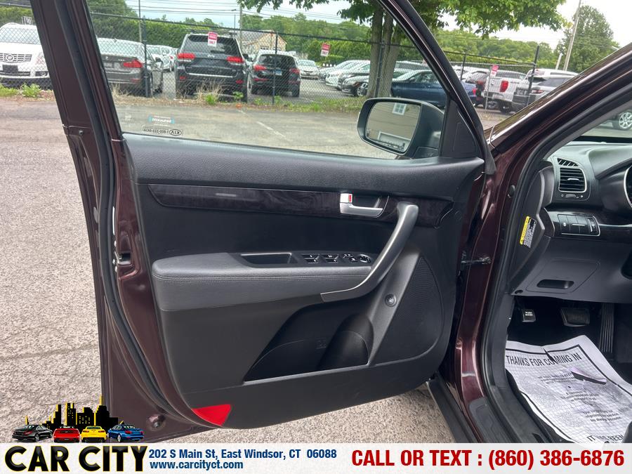 2014 Kia Sorento 2WD 4dr I4 LX, available for sale in East Windsor, Connecticut | Car City LLC. East Windsor, Connecticut 2014 Kia Sorento 2WD 4dr I4 LX, available for sale in East Windsor, Connecticut | Car City LLC. East Windsor, Connecticut