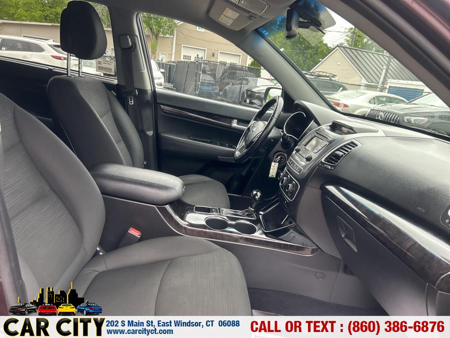 2014 Kia Sorento 2WD 4dr I4 LX, available for sale in East Windsor, Connecticut | Car City LLC. East Windsor, Connecticut 2014 Kia Sorento 2WD 4dr I4 LX, available for sale in East Windsor, Connecticut | Car City LLC. East Windsor, Connecticut