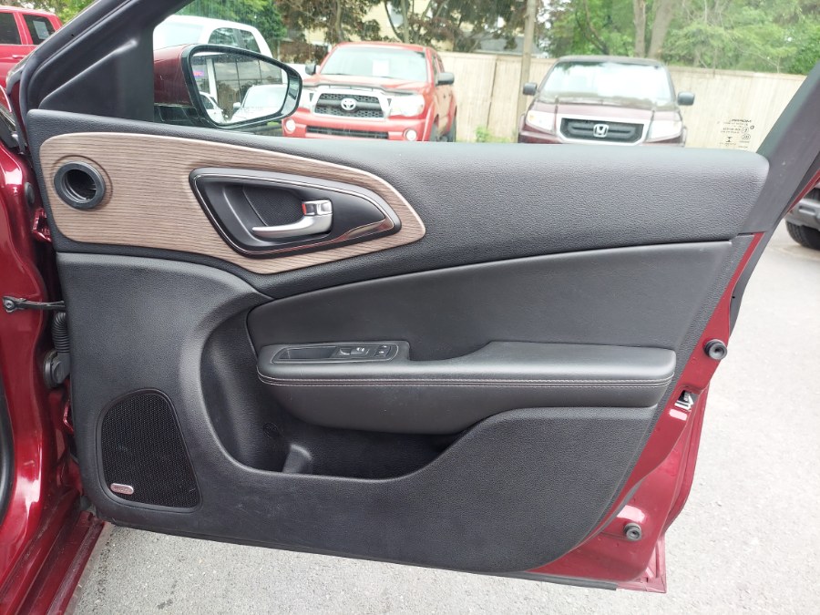 2015 Chrysler 200 4dr Sdn C AWD, available for sale in East Windsor, Connecticut | United Auto Sales of E Windsor, Inc. East Windsor, Connecticut 2015 Chrysler 200 4dr Sdn C AWD, available for sale in East Windsor, Connecticut | United Auto Sales of E Windsor, Inc. East Windsor, Connecticut