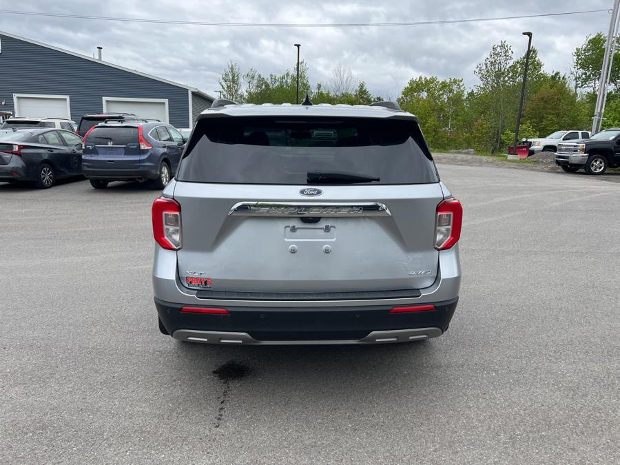 2022 Ford Explorer XLT photo 3