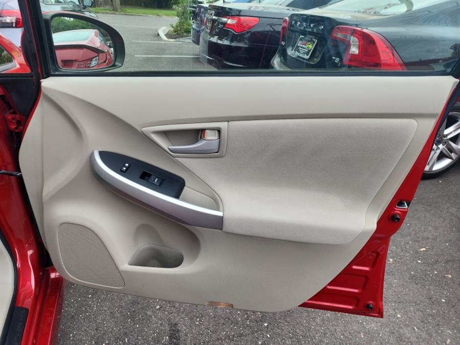 2011 Toyota Prius 5dr HB II, available for sale in Islip, New York | L.I. Auto Gallery. Islip, New York 2011 Toyota Prius 5dr HB II, available for sale in Islip, New York | L.I. Auto Gallery. Islip, New York