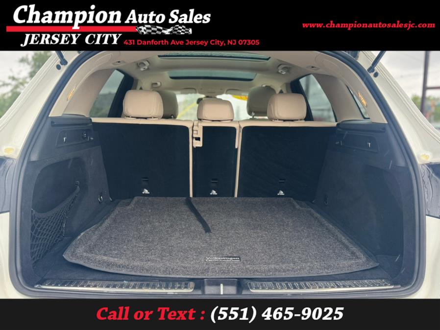 2017 Mercedes-Benz GLC GLC 300 4MATIC SUV, available for sale in Jersey City, New Jersey | Champion Auto Sales. Jersey City, New Jersey 2017 Mercedes-Benz GLC GLC 300 4MATIC SUV, available for sale in Jersey City, New Jersey | Champion Auto Sales. Jersey City, New Jersey
