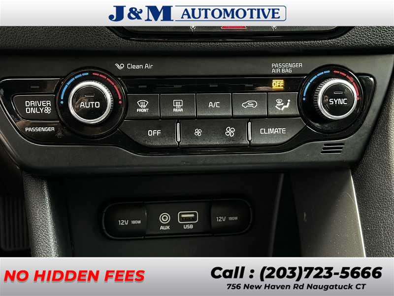 2017 Kia Niro LX, available for sale in Naugatuck, Connecticut | J&M Automotive Sls&Svc LLC. Naugatuck, Connecticut 2017 Kia Niro LX, available for sale in Naugatuck, Connecticut | J&M Automotive Sls&Svc LLC. Naugatuck, Connecticut